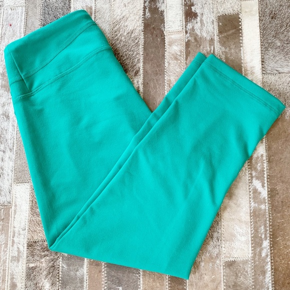 The North Face Capris - Picture 2 of 6